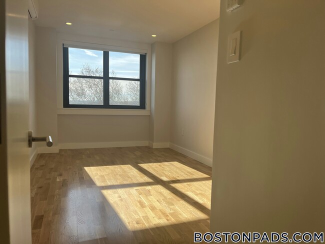 1410 Columbia Rd Unit 7H