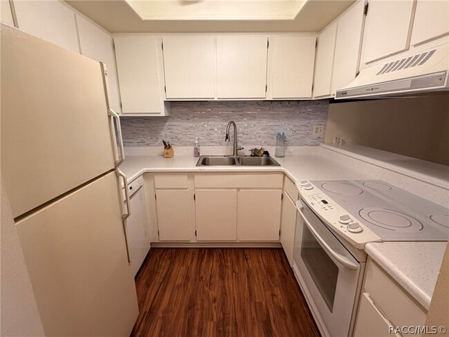 Photo - 2400 Forest Dr