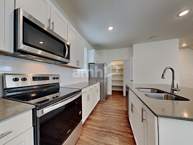 Photo - 11087 S Blue Bayou Dr