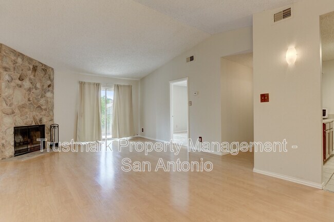 Photo - 4119 Castlewood Unit 304 F