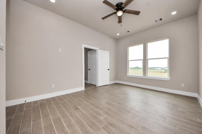 Photo - 11141 Rd 5503