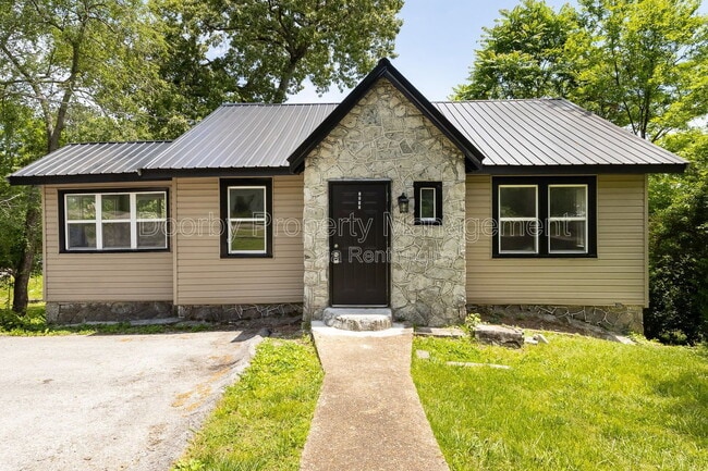 Building Photo - 1812 John Ross Rd