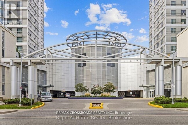 Photo - 38 Lee Centre Dr Unit 1115