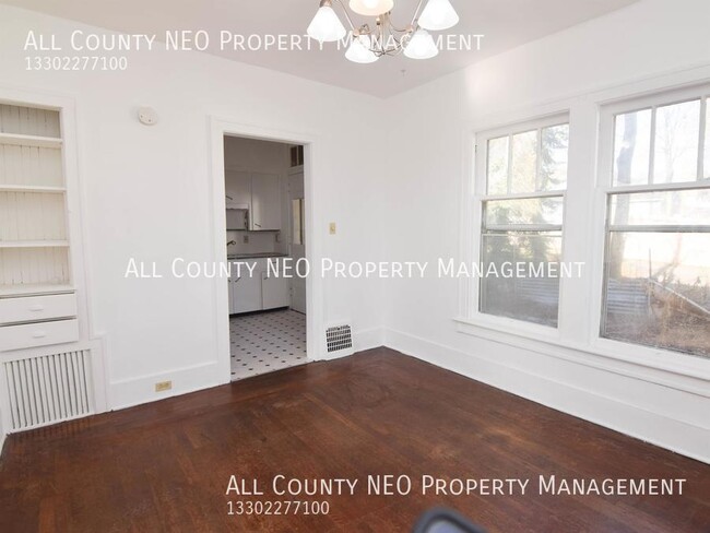 Photo - Spacious Apartment in Highland Square, Akron