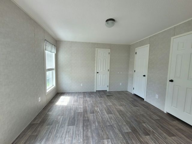 Photo - 1830 Daffodil Ave