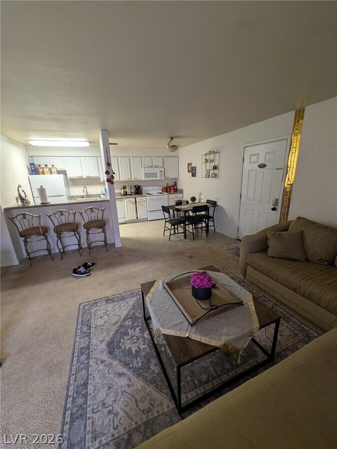 Photo - 4990 River Glen Dr Unidad 168
