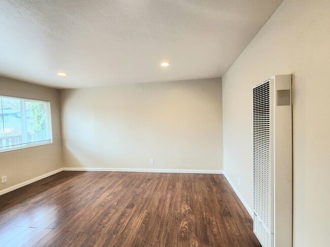 Photo - POPL416 Unit #3