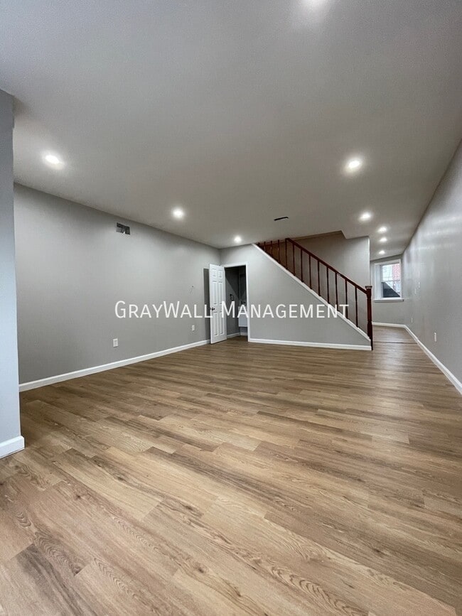 Photo - 1916 73rd Ave