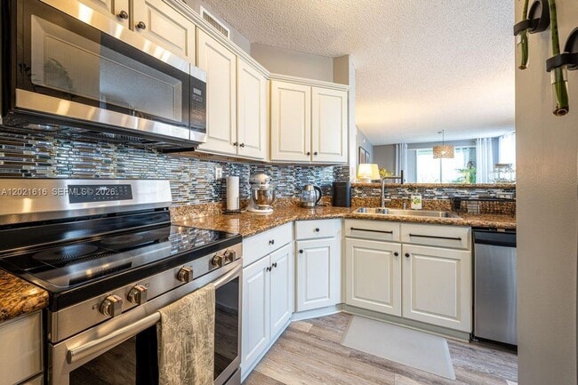 Photo - 11780 St Andrews Place