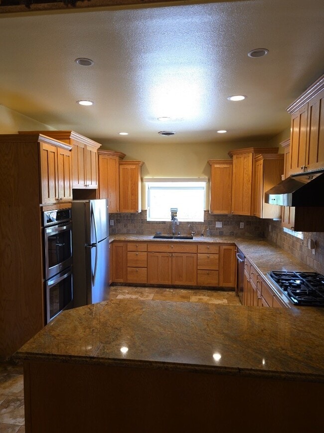 Photo - 4814 Iroquois Trail