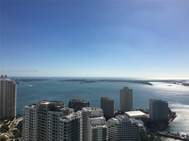 Building Photo - 475 Brickell Ave Rental