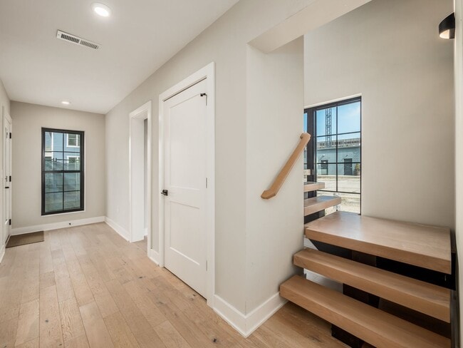 424 Jackson St
