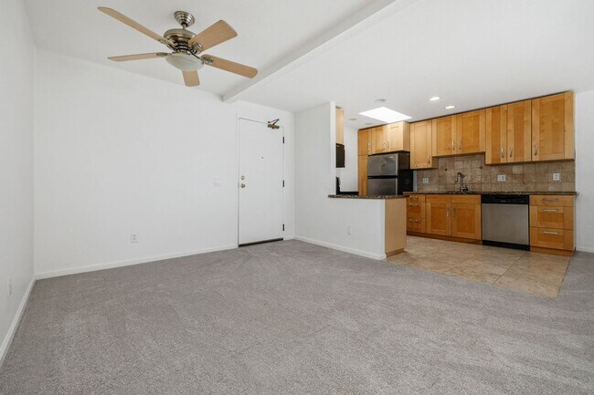 8308 Regents Rd Unit 3A