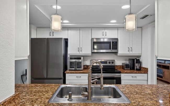Photo - 4431 NE 28th Ave