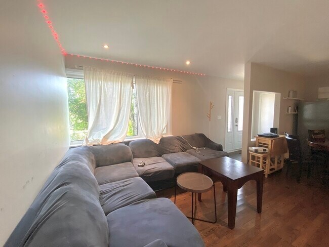 Photo - 68 Harold Ct