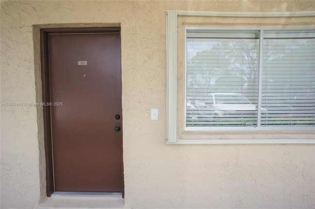Building Photo - 8401 SW 107th Ave Unit 143E Rental