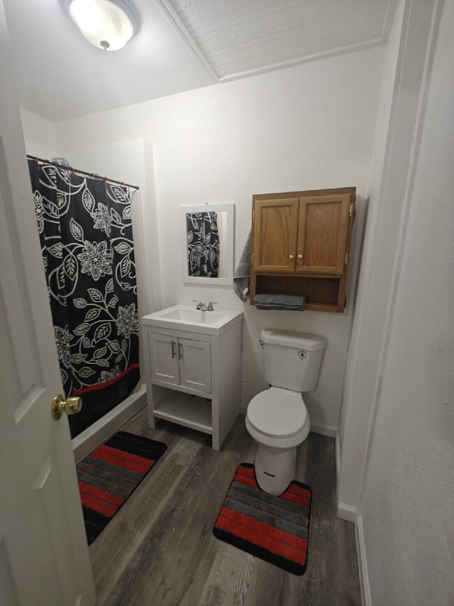 Photo - 306 W Lewis St Unit 4