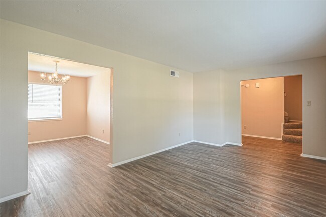 Photo - 2711 Quarry Hill Rd