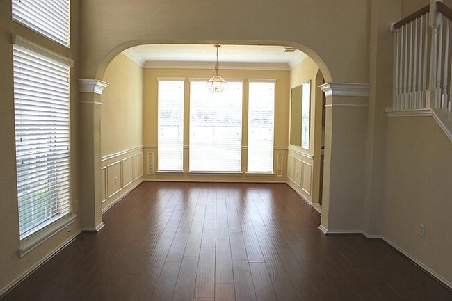 Photo - 4614 Forest Home Dr