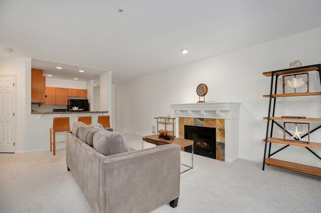 Photo - Charming 1-Bedroom in North Queen Anne clo... Unidad 302, Seattle, WA 98109