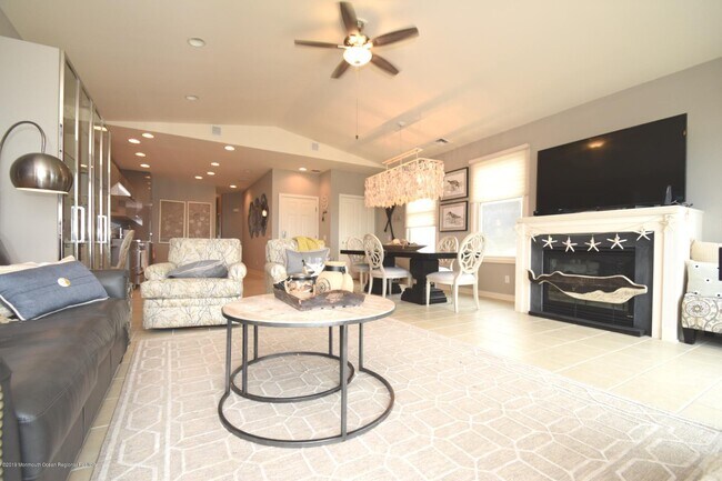 Photo - 239 Beach Front Unit 4