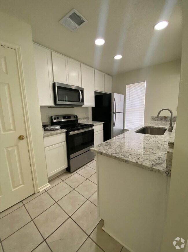 Building Photo - MLK-726 Unit 726 MLK Rental