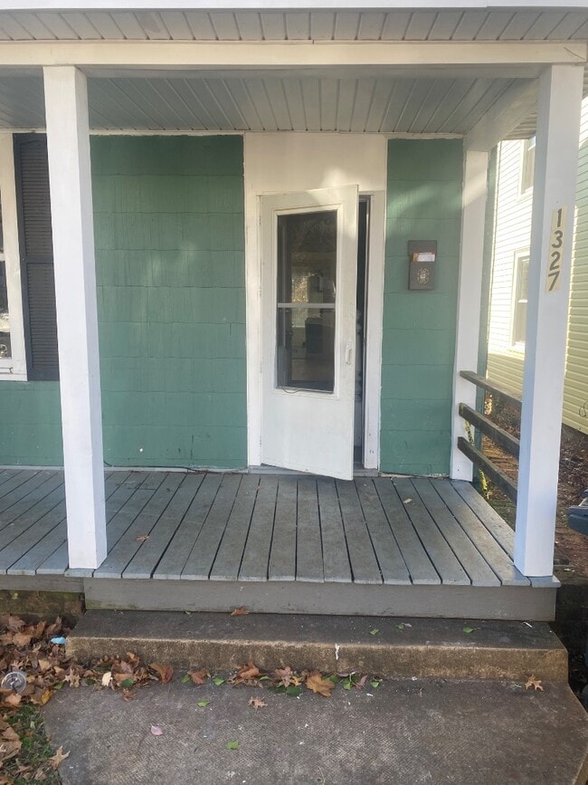 Building Photo - 1327 Ruffner Pl Rental