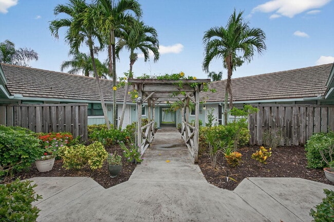 Photo - Newly Renovated Furnished Condo in Bella Vista | Ground Floor | Jupiter Unit Apt 8A