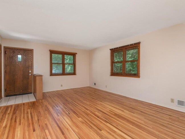 Photo - 6321 Wilryan Ave