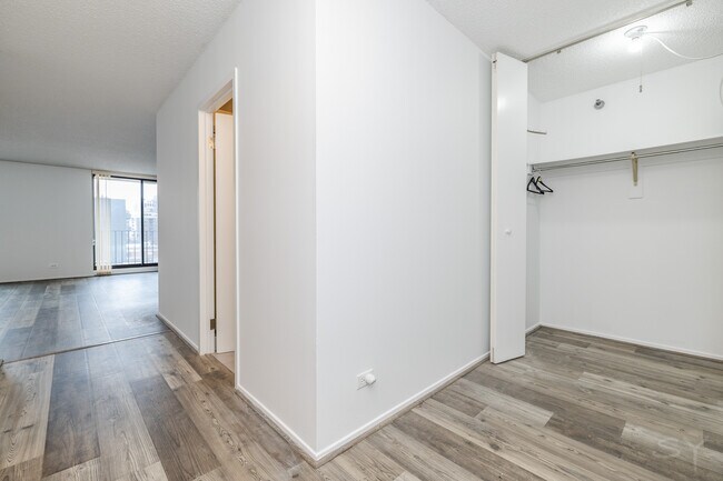 Photo - 70 W Huron St Unit 601