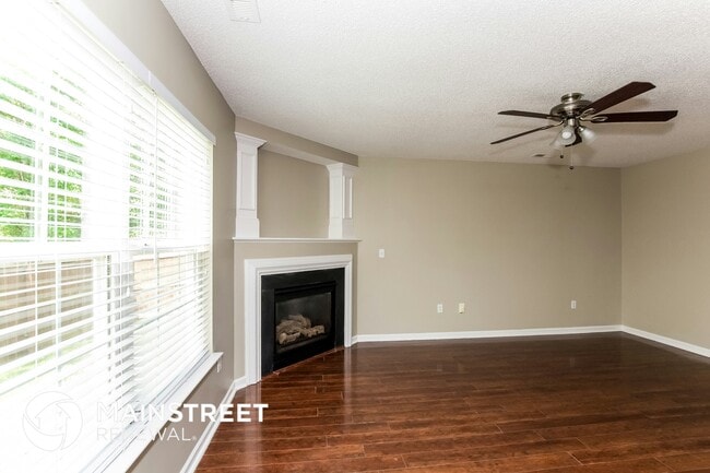 Photo - 126 Hampshire Dr