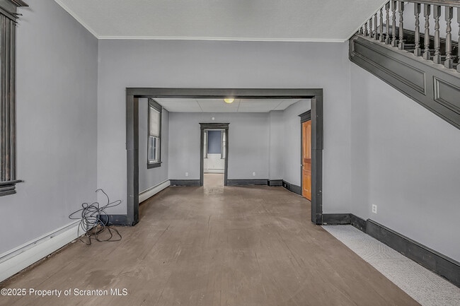 Photo - 1202 Main St