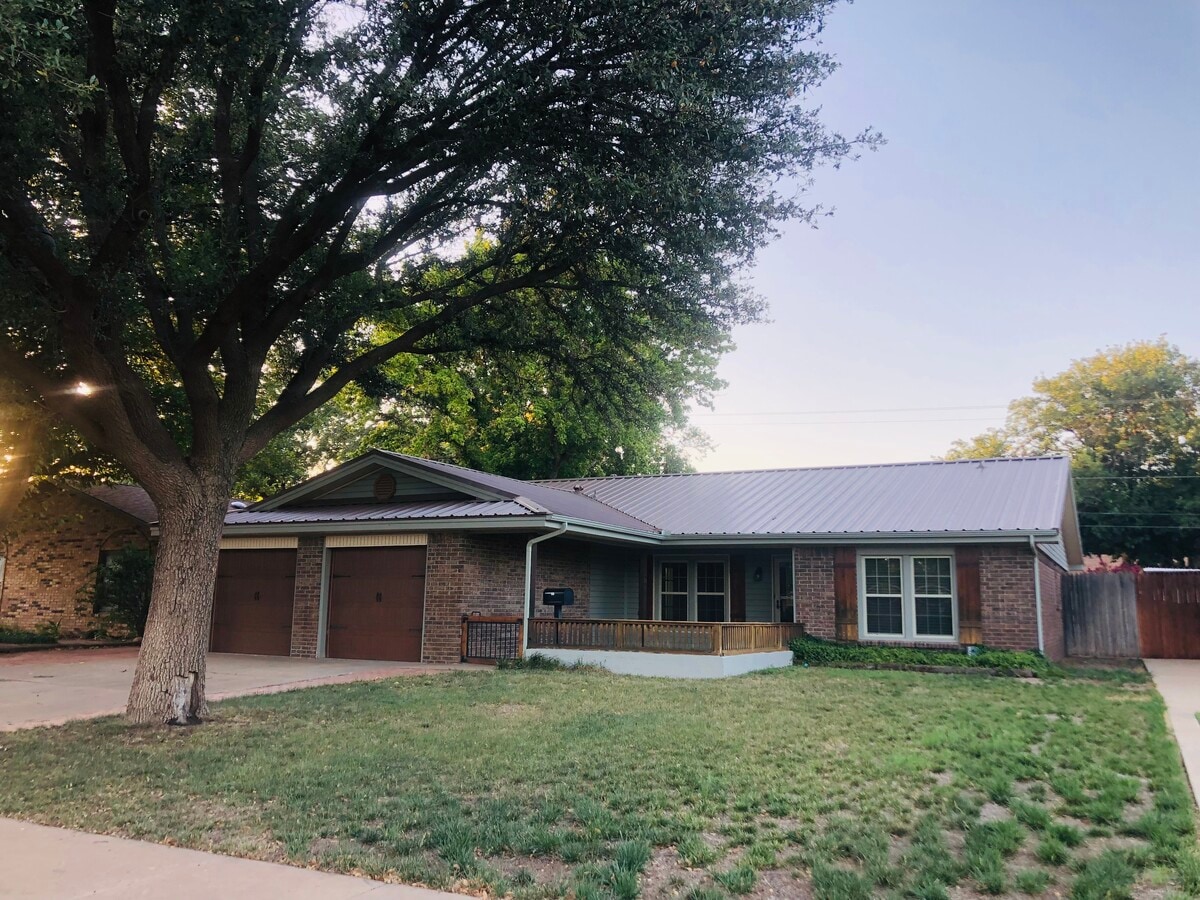 4414 62nd St. pic Exterior - 4414 62nd St