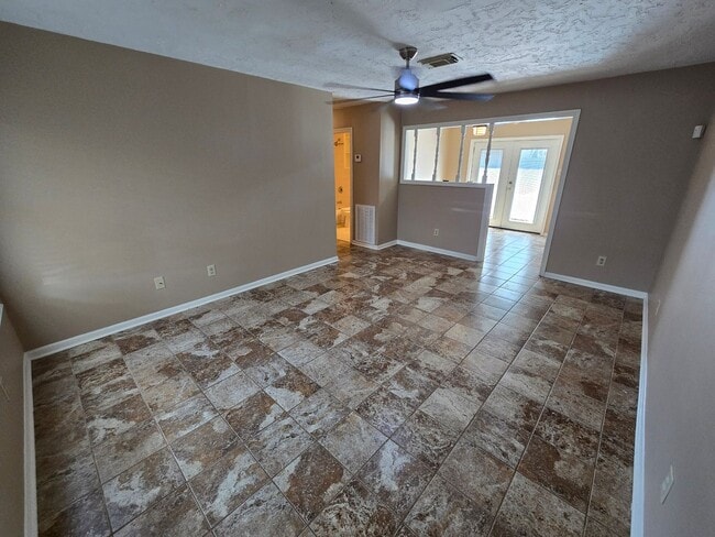 Photo - 3012 Adrienne Dr