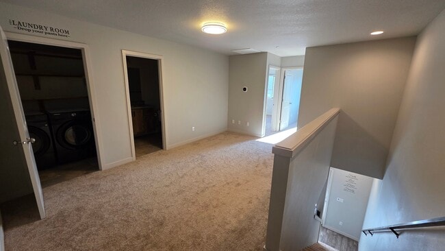 Photo - 129 N 44th Pl
