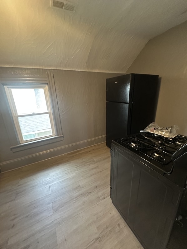 Photo - 2180 W 83rd St