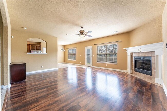 Photo - 126 S Angus Ln