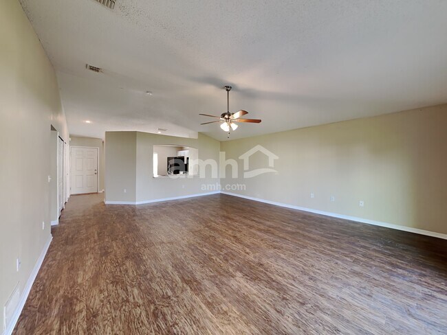 Photo - 3941 Warbler Dr
