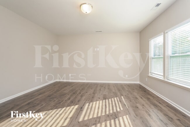 Photo - 2377 Dukes Hollow Ct