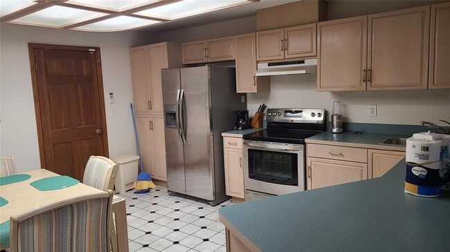 Photo - 8404 Barrett Pl