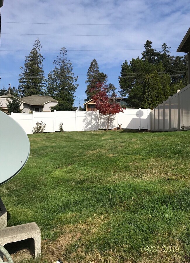 Photo - 1511 Burrows Ct