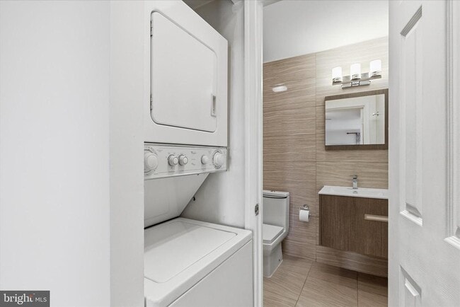 Photo - 3217 Wisconsin Ave NW Unidad 6D