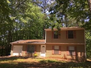 Photo - Beautiful 4BR/2BA home nestled in a quiet Ellenwood GA