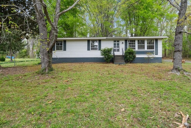 Photo - Updated 3-Bedroom Home on Quiet Street in Charlotte Court House!