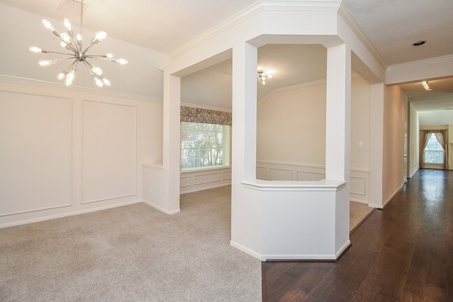 Building Photo - 807 Hyacinth Pl Rental