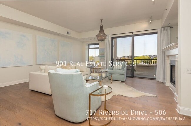 Photo - 717 Riverside Dr