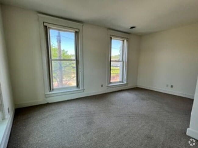 Building Photo - 1 Bedroom + Office Space in Emmaus Unit 201 WHITE 21 Rental