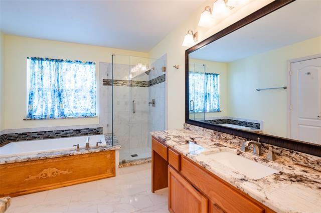 Photo - 5919 Willow Wood Ln