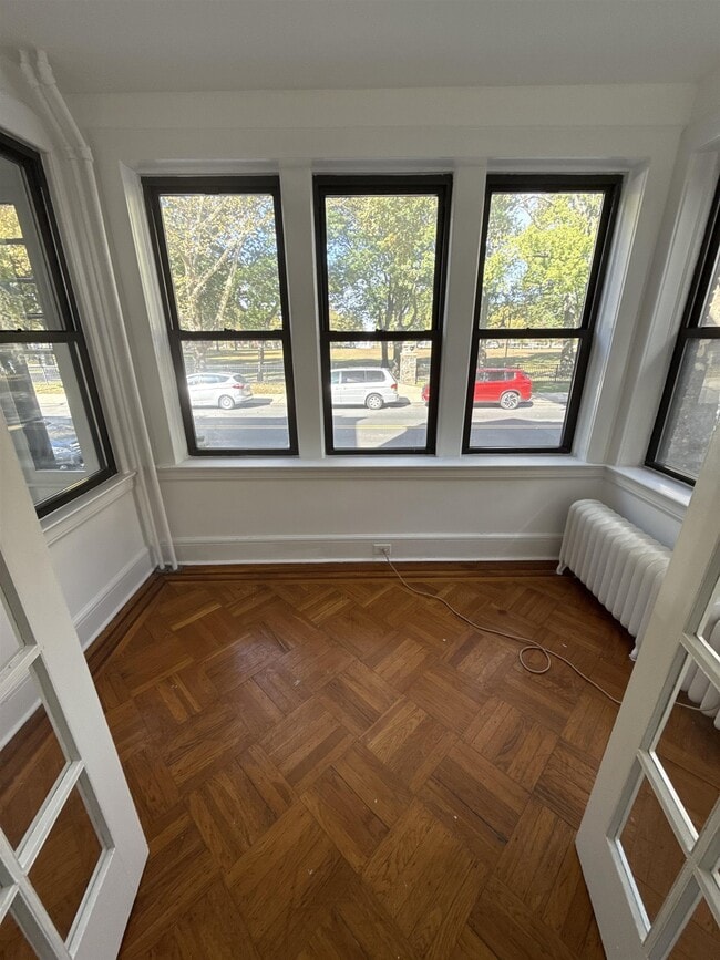 Photo - 644 West Side Ave