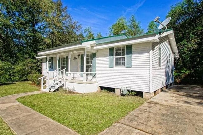 Photo - Cottage Core Vibes